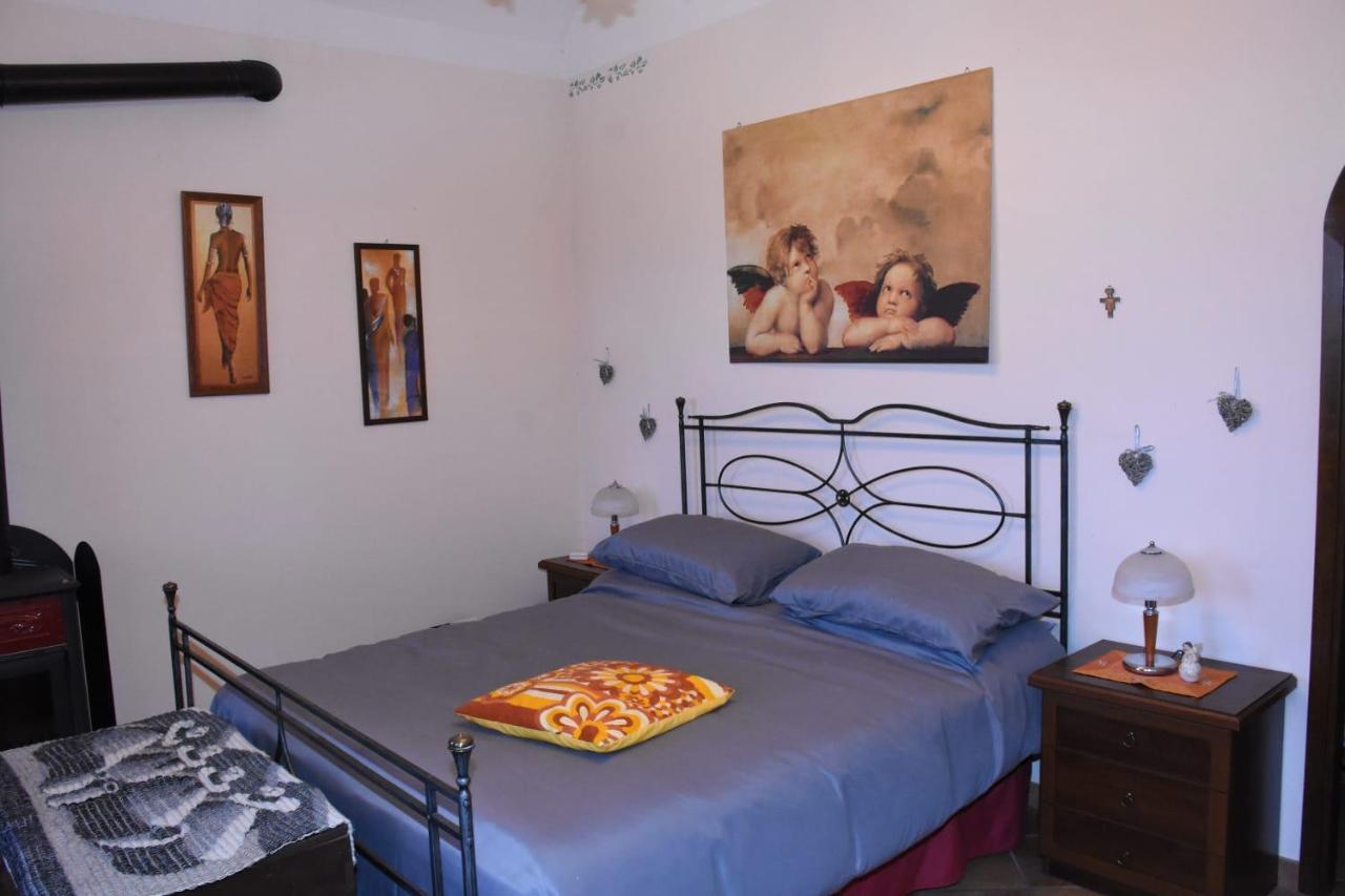 Bed and Breakfast La casa di Enzo Lequio Tanaro Esterno foto